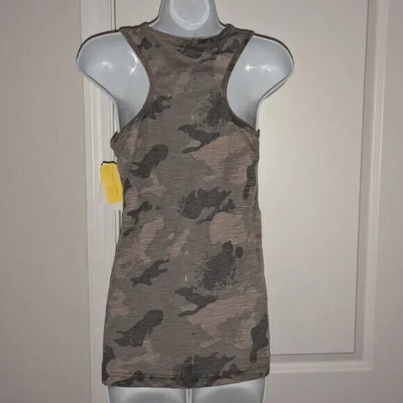 *3 FOR $9* NEW Dari Camouflage Racerback Tank Camo Print Lightweight Top Shirt L - Picture 2 of 2